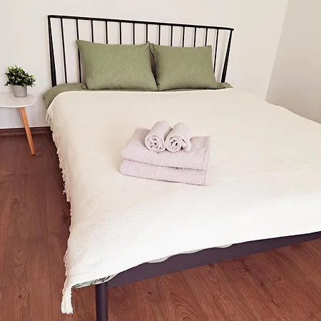 アパート Lauku Str.apartment リエパーヤ
